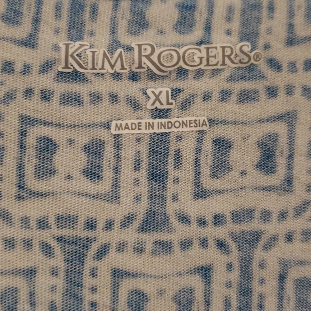 Shirt - Picture 2 of 3